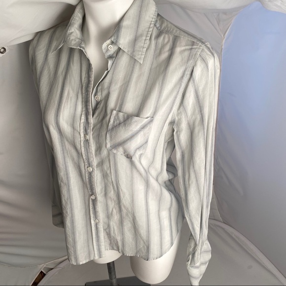 Express Y2K celadon green and gray pin stripes button down shirt - Picture 2 of 8